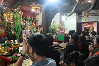 Hội Phủ Giày nô nức ăn theo lễ khai ấn đền Trần  - 2