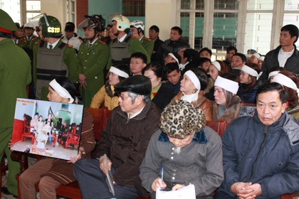 5 “điểm mờ” xác định đồng phạm của Lê Văn Luyện cần làm rõ - 3 5 “điểm mờ” xác định đồng phạm của Lê Văn Luyện cần làm rõ