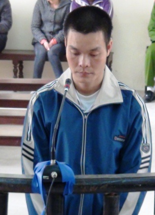 Tranh giành khách, lao xe kéo lê đối thủ hàng chục mét