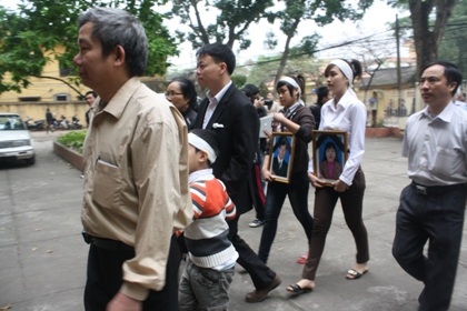 Những giây phút căng thẳng trong phiên xử Lê Văn Luyện 