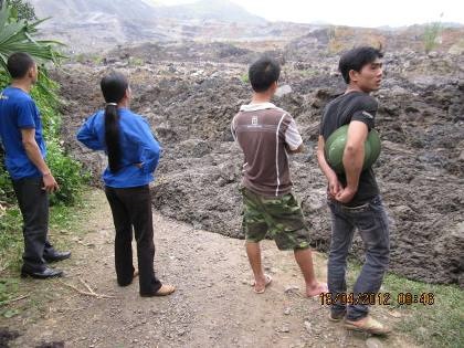 Vụ sạt lở bãi thải mỏ than: tích cực tìm kiếm 5 nạn nhân còn lại