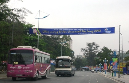 Ngắm đội sinh vật cảnh “khủng” tại Carnaval Hạ Long