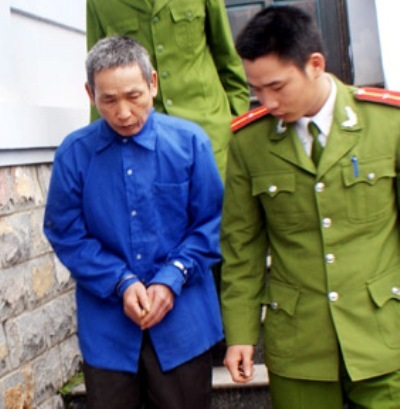 “Yêu râu xanh” xâm hại nữ sinh lớp 7 thoát án chung thân - 1 “Yêu râu xanh” xâm hại nữ sinh lớp 7 thoát án chung thân