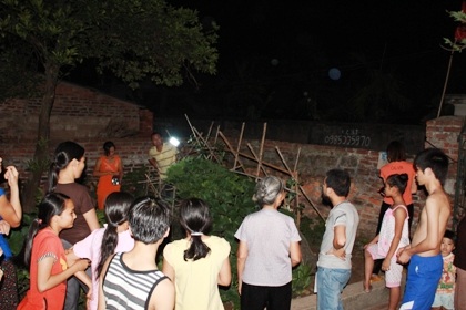 Nửa đêm kéo nhau đi xem cây bí hình rồng