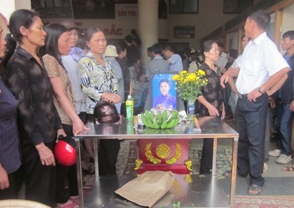 Thai phụ tử vong, hàng trăm người bủa vây bệnh viện