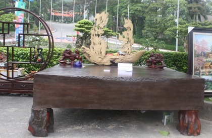 Ngắm đội sinh vật cảnh “khủng” tại Carnaval Hạ Long