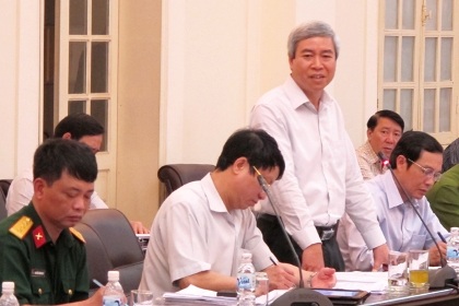 Xem nhẹ cuộc họp ATGT, 5 chủ tịch quận huyện bị phê bình - 1 Xem nhẹ cuộc họp ATGT, 5 chủ tịch quận huyện bị phê bình