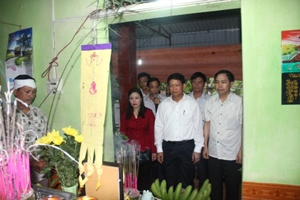 Vụ sạt lở bãi thải mỏ than: tích cực tìm kiếm 5 nạn nhân còn lại - 3 Vụ sạt lở bãi thải mỏ than: tích cực tìm kiếm 5 nạn nhân còn lại