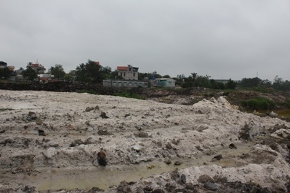 Quảng Ninh chỉ đạo xử lý tình trạng “trộm” đất sét báo Dân trí nêu