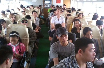 Ngắm đội sinh vật cảnh “khủng” tại Carnaval Hạ Long