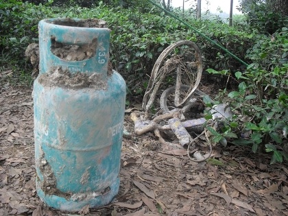 Cận cảnh những vật dụng được tìm thấy dưới bãi thải mỏ than