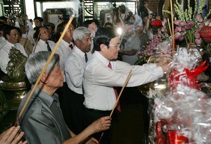 Long trọng Lễ kỷ niệm 65 năm Bác Hồ về ATK lãnh đạo kháng chiến 