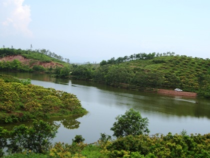 Sở NNPTNT tỉnh Bắc Giang đình chỉ hợp đồng thuê hồ Bầy Lầy sai phạm