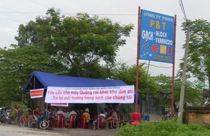 Nhà máy sản xuất quặng molipden gây ô nhiễm môi trường sẽ phải di dời khỏi khu dân cư.