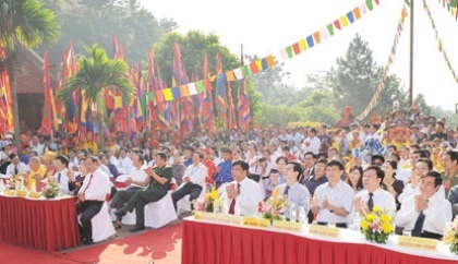 Long trọng lễ tưởng niệm 570 năm ngày mất Anh hùng dân tộc Nguyễn Trãi - 1 Long trọng lễ tưởng niệm 570 năm ngày mất Anh hùng dân tộc Nguyễn Trãi