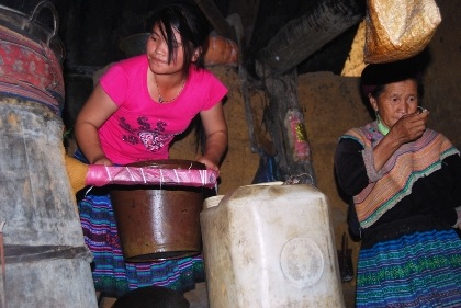 Sau khi được giải cứu khỏi “động quỷ”, n