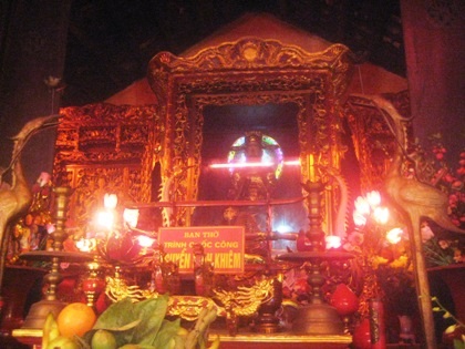 Đền Trạng Trình sẽ tiếp tục mở cửa đón du khách về tham quan và hành lễ đến hết Tết âm lịch.