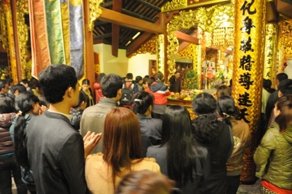 Đầu năm hành hương về Hương Tích cầu may mắn, thịnh vượng.