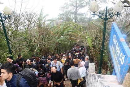 Năm mới Quý Tỵ xuất hành thế nào cho tốt?