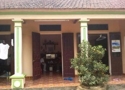 Bắt bị can thứ 6 vụ xác chết dưới mương nước - 2 Sau khi rời khỏi cơ quan công an, Nguyễn Văn Hiệp vẫn chưa về nhà.