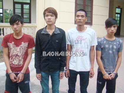 Các đối tượng bị bắt giữ. (Ảnh: Báo Hải Dương)