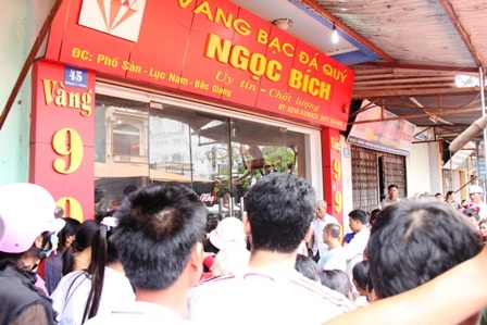 Tiệm vàng là nơi nhiều đối tượng đặt vào tầm ngắm để cướp giật.