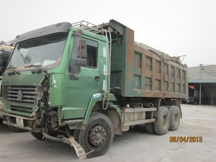 Chiếc xe tải gây tai nạn.