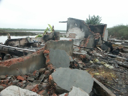 Ngôi nhà của anh em ông Vươn không thuộc khu vực cưỡng chế bị hủy hoại trái pháp luật.