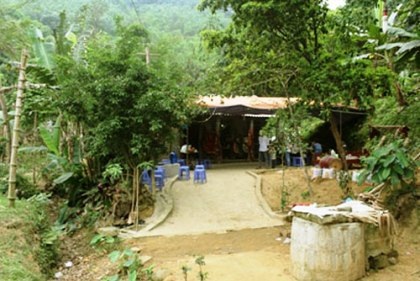 Bị kịch người vợ bị chồng sát hại trong lần nhậu "định mệnh” - 2 Ngôi nhà nơi Nguyễn Văn Hải ra tay sát hại vợ.
