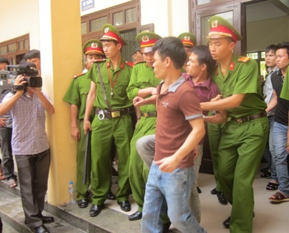 Bị tuyên án tử hình, đối tượng hung hãn chống đối quyết liệt.