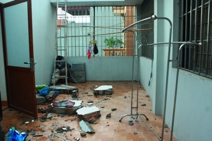 2 anh em thương vong trong trận mưa lốc tại Hà Nội