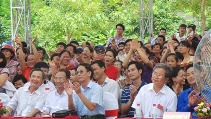 Thầy cô, bè bạn tự hào về Hoàng Thế Anh.