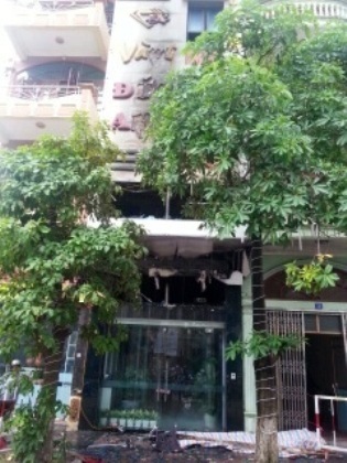 Cháy tiệm vàng, 5 người tử vong - 1 Tiệm vàng Đức Anh nơi xảy ra vụ hỏa hoạn kinh hoàng.