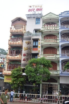 Tiệm vàng Đức Anh bị thiêu rụi. (Ảnh: Ngọc Quyết)