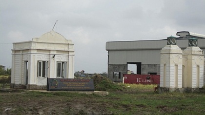 Dự án 400 tỷ khởi công rầm rộ sau 4 năm vẫn “đắp chiếu” - 2 Sau 4 năm kể từ ngày khởi công, dự án hoành tráng vẫn chỉ nằm trên giấy.