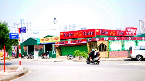 Chủ đầu tư hô biến đất vàng thành sân bóng, nhà hàng.