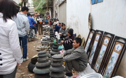 Lẩn thẩn với Viềng - 1 Một góc Chợ Viềng Nam Trực. Ảnh: Xuân Ba