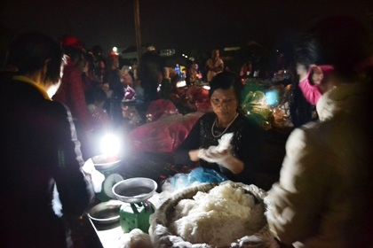 Đầu năm đi chợ âm - dương thưởng thức nét văn hóa cổ xưa - 3 Nét văn hóa cổ xưa tái hiện tại phiên chợ âm dương đầu năm.