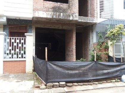 Đạo tặc lộng hành, liên tiếp đục xuyên tường nhà trộm cắp náo loạn KĐT Văn Khê - 1 Đạo tặc lộng hành, liên tiếp đục xuyên tường nhà trộm cắp náo loạn KĐT Văn Khê.