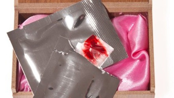 Má mì giở chiêu trò giả gái trinh bằng… tiết chim bồ câu - 2 Má mì giở chiêu trò giả gái trinh bằng… tiết chim bồ câu