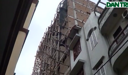 "Sờ gáy" tòa nhà khủng "qua mặt" chính quyền phá vỡ quy hoạch thủ đô - 3 Cận cảnh công trình xây dựng khủng vi phạm tại phường Yên Hòa không hề bị chính quyền