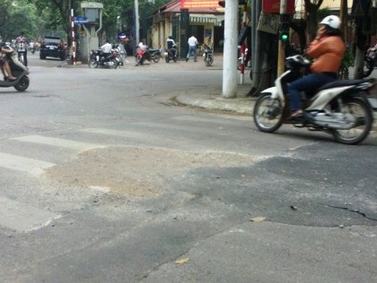 Bài 3: Nguy cơ ngập úng do Sở Giao thông “ngâm” hồ sơ cấp thoát nước - 1 Ng