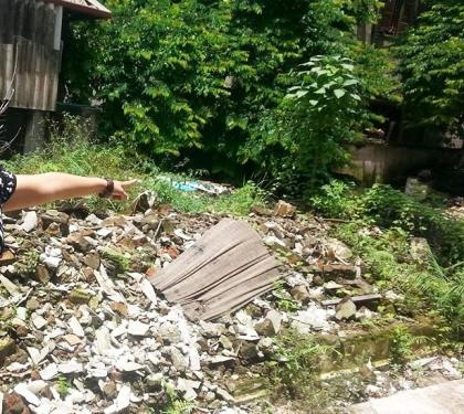 Chi cục thi hành án quận Long Biên bị tố "lập lờ" thay Tòa kê biên tài sản - 2 Thửa đất của vợ chồng ông Loan đã bị cơ quan thi hành án quận Long Biên cưỡng chế thi hành án.