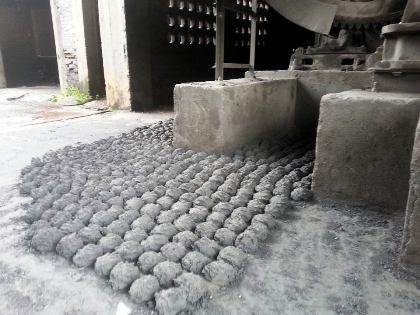 Hoang lạnh nhà máy xi măng lớn nhất tỉnh Hà Giang.