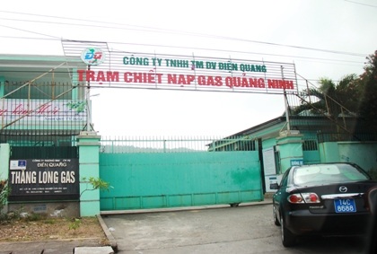 Dây chuyền sản xuất hơn 4 vạn quả bom gas lậu tại Công ty Điện Quang.