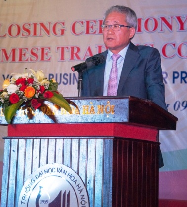 Kết thúc khóa đào tạo ngôn ngữ, văn hóa Việt đầu tiên cho sinh viên Hàn Quốc - 2 Ông Chang Byung Joo - Chủ tịch Học vɩện Daewoosky phát biểu tại buổi lễ.