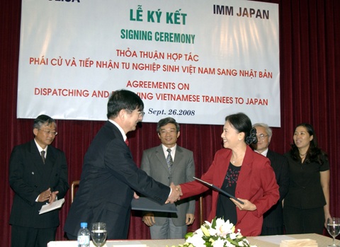 Xuất khẩu lao động Nhật Bản: Cửa mở nhưng không dễ - 1 Xuất khẩu lao động Nhật Bản: Cửa mở nhưng không dễ - 1