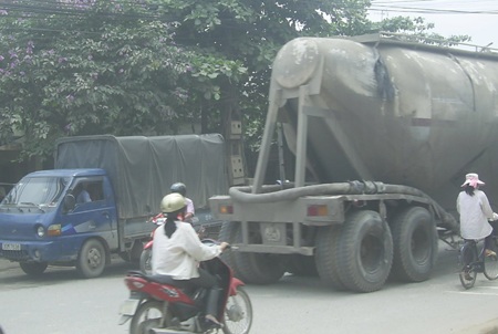 Ô nhiễm đô thị tại Việt Nam ngày càng trầm trọng - 2 Ô nhiễm đô thị tại Việt Nam ngày càng trầm trọng - 2