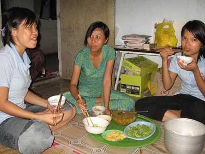 Đề xuất hỗ trợ doanh nghiệp để tăng lương cho người lao động - 2