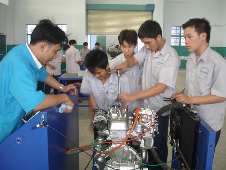 Học trường nghề dễ dàng có việc làm - 1 Học trường nghề dễ dàng có việc làm - 1